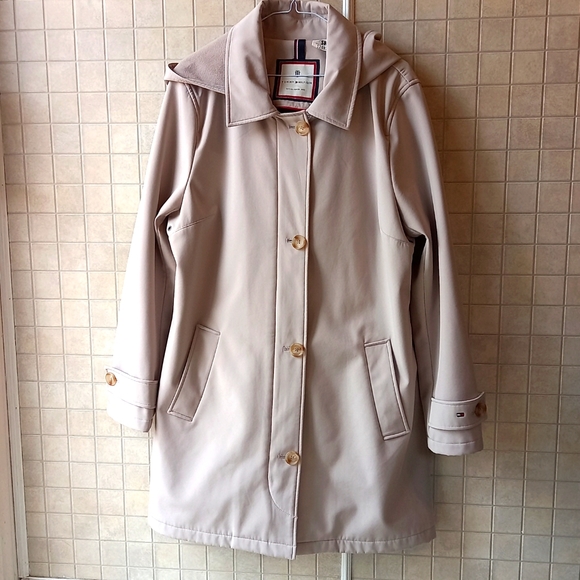 Tommy Hilfiger Jackets & Blazers - 💕Host Pick💕 Tommy Hilfiger lined spring/fall jacket